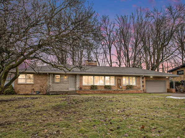 840 Oakhurst Ave NW, Grand Rapids, MI 49504