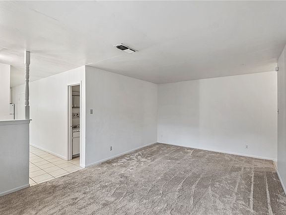 5th image of 1711 Lawyer St APT B