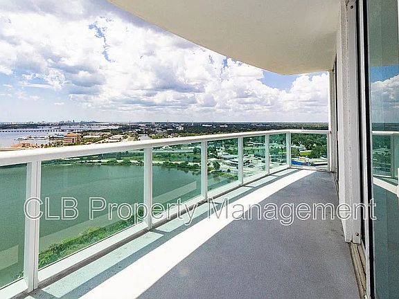 4th image of 241 Riverside Dr Unit 2103