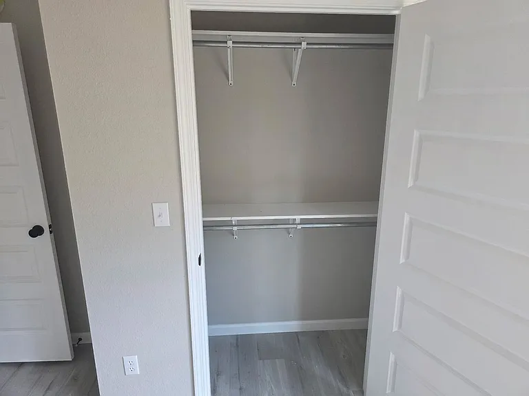 111 Holly Hill Dr — Photo 11