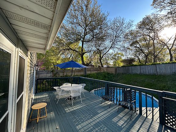 Outdoor porch