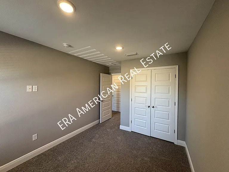 838 Fairview Dr — Photo 21