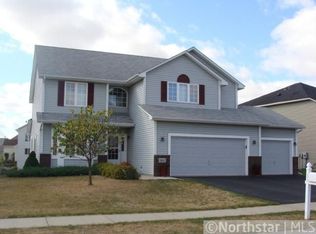 682 Riesgraf Rd, Carver, MN 55315