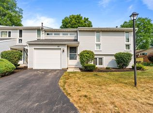 37 Blue Ridge Rd, Penfield, NY 14526