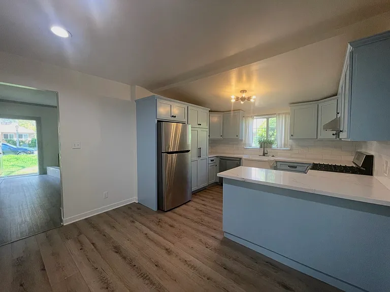 1570 Locust St #1 — Photo 10