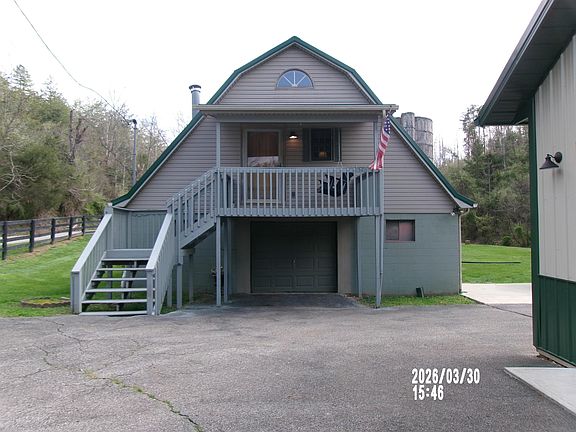 3rd image of 327 Mudlick Branch Rd