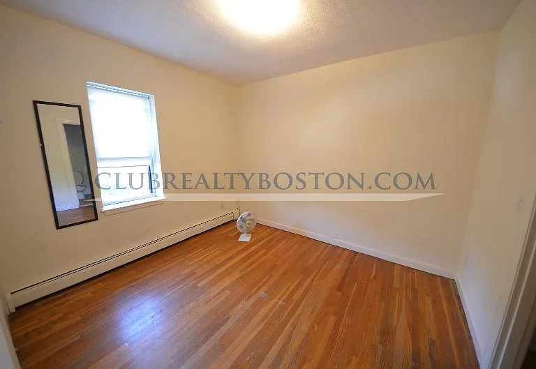 172 Beacon St #24 — Photo 7