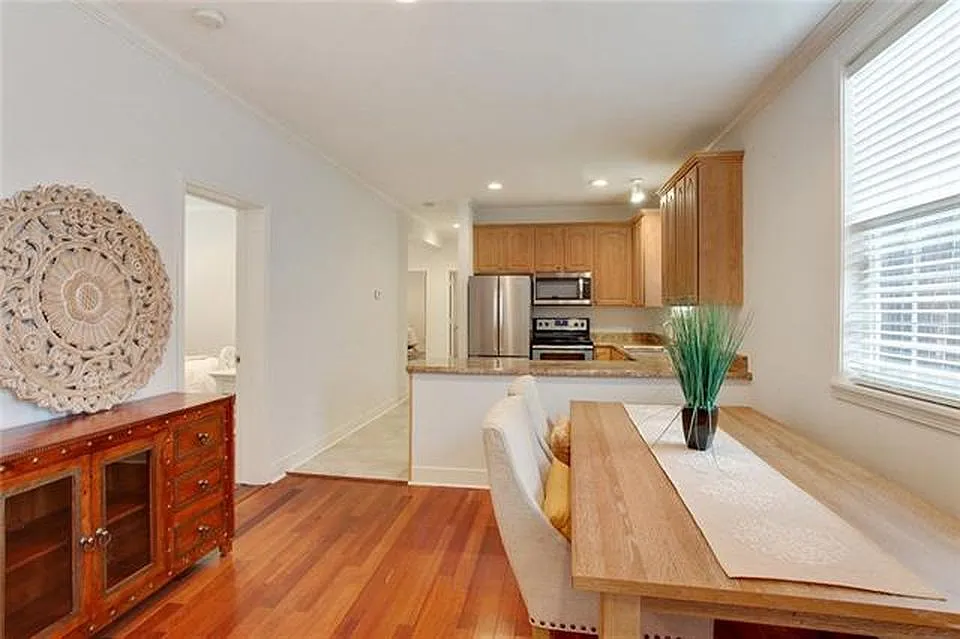 3 bed, 1379 sqft, $1,995 — Photo 4