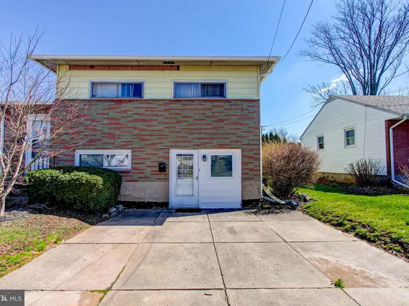 135 S 14th St, Quakertown, PA 18951