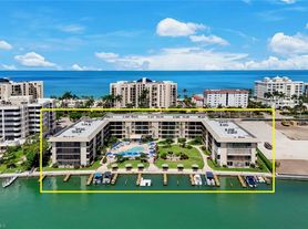 3200 Gulf Shore Blvd N