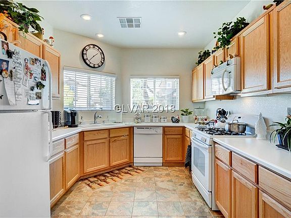 2nd image of 5104 Tunnel Falls Dr