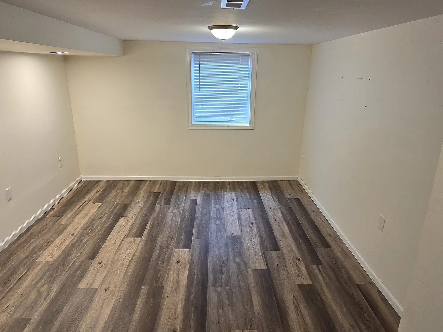 Elliot Ave S, Bloomington — Photo 1