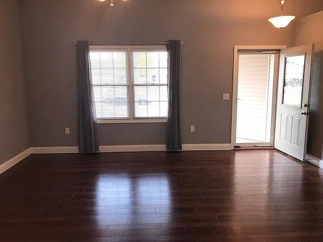 2904 Cronin Drive — Photo 4