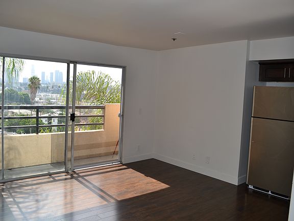 4th image of 165 N Hoover St APT 201