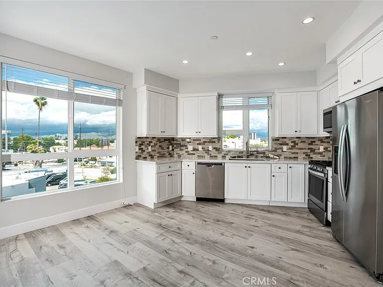 10718 Acama St #401 — Photo 6