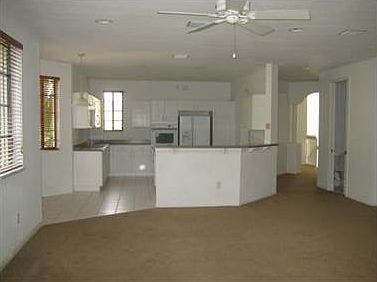 2nd image of 1619 Passion Vine Cir #14-2