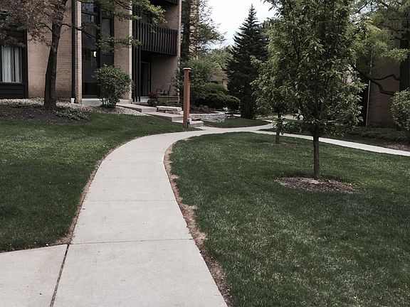 5th image of 6156 Knollwood Dr #36-202