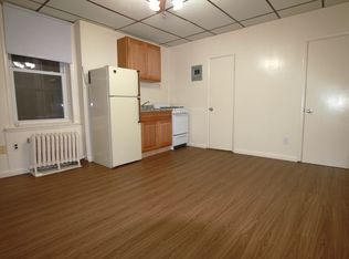 1708 Race St APT A3, Philadelphia, PA 19103