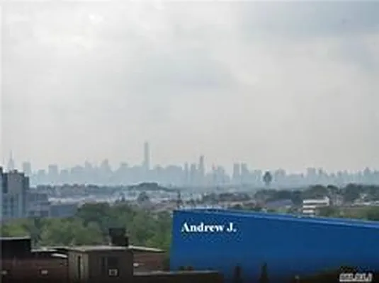 Sold by Century Homes Realty Group LLC | media 24