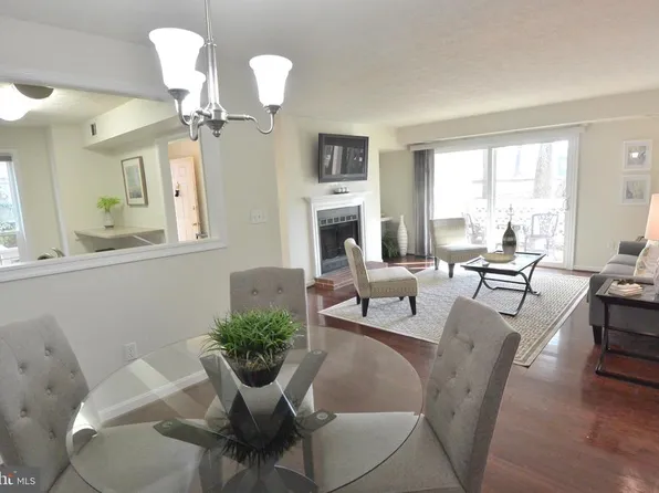 7781 Willow Point Dr #7781, Falls Church, VA 22042