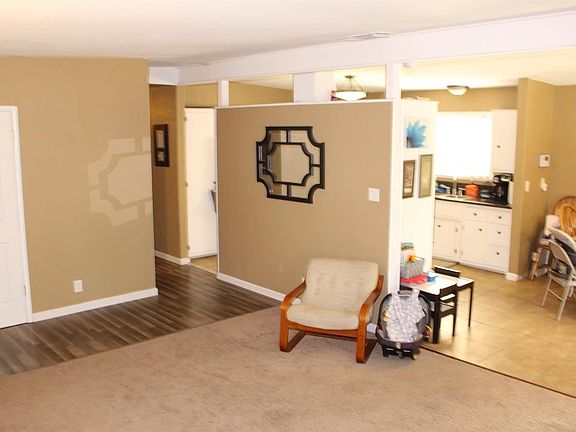 4th image of 2352 Craig Ave