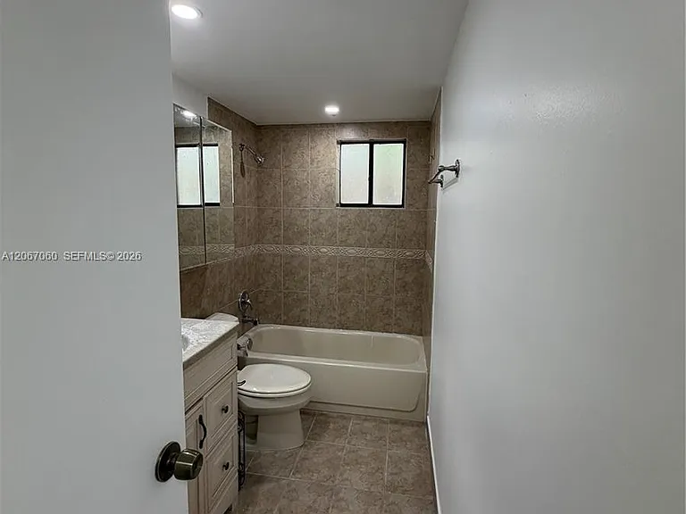 8065 SW 107th Ave #201 — Photo 22