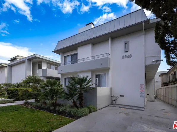 11948 Darlington Ave, Los Angeles, CA 90049