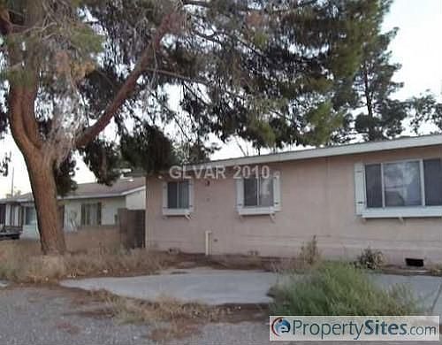 5th image of 4423 E Wyoming Ave