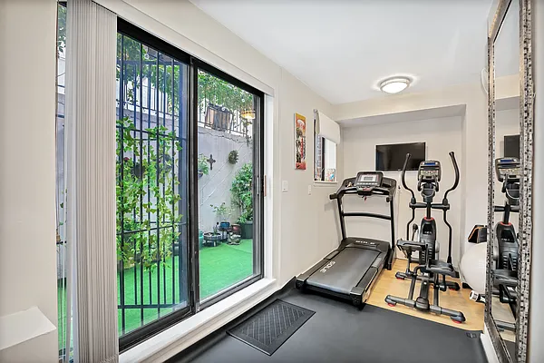 Sold by Compass | media 7