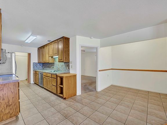 5th image of 1512 Elmwood