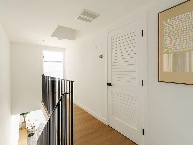 6765 Lexington Ave #B — Photo 12