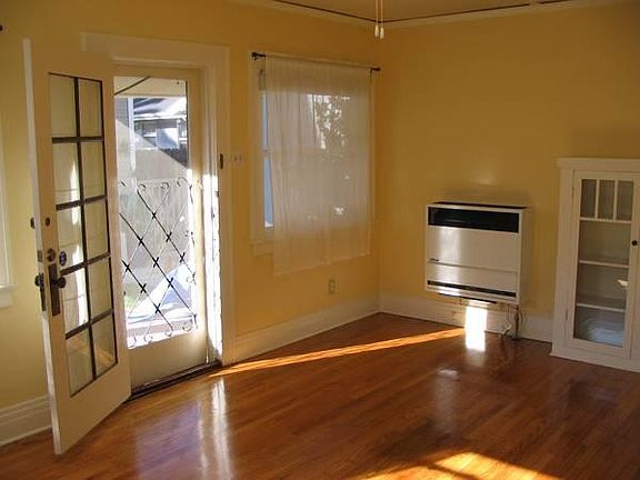 2nd image of 622 Mira Mar Ave