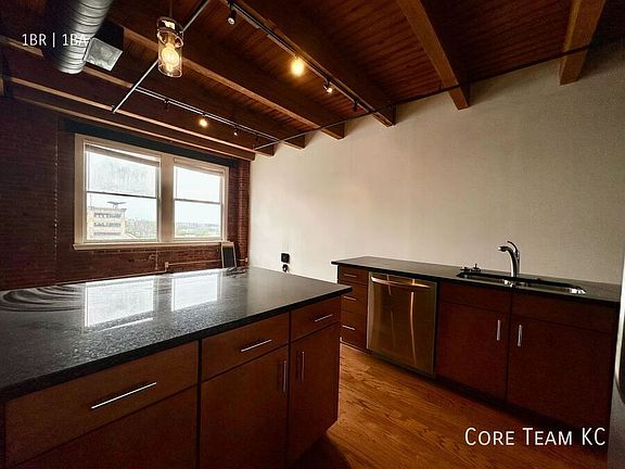 5th image of 706 Broadway Blvd APT 409
