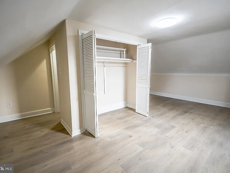 3817 Dennison Ave — Photo 20