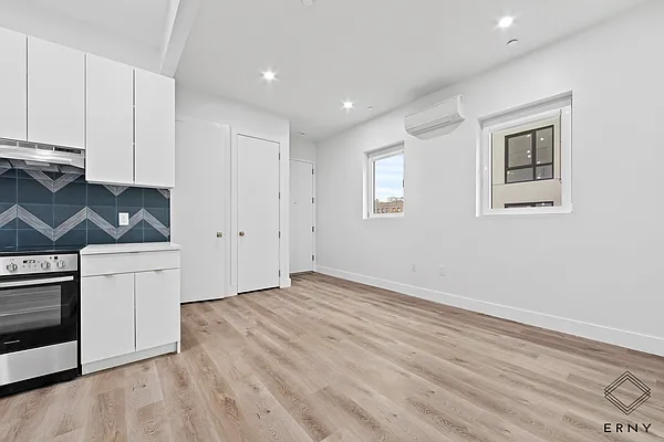 Rented by ERNY LLC | media 27