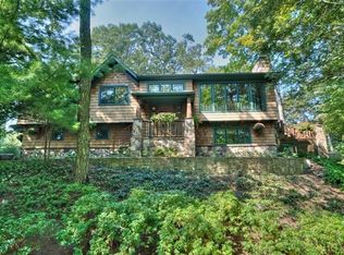 17 Baldwin Hills Rd, Millwood, NY 10546