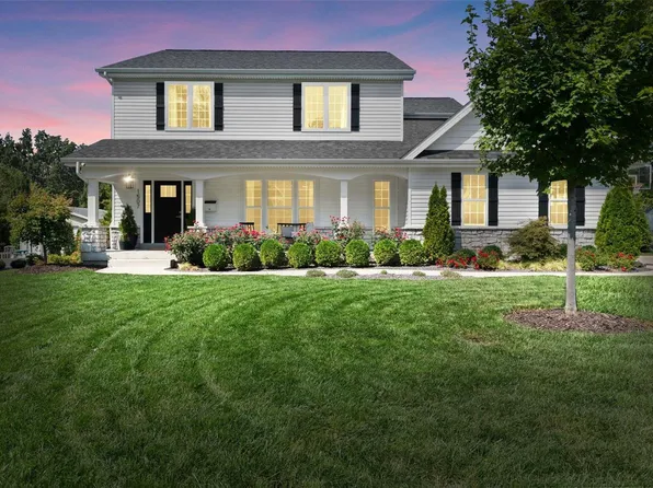 1507 Gardenia Dr, Saint Louis, MO 63119