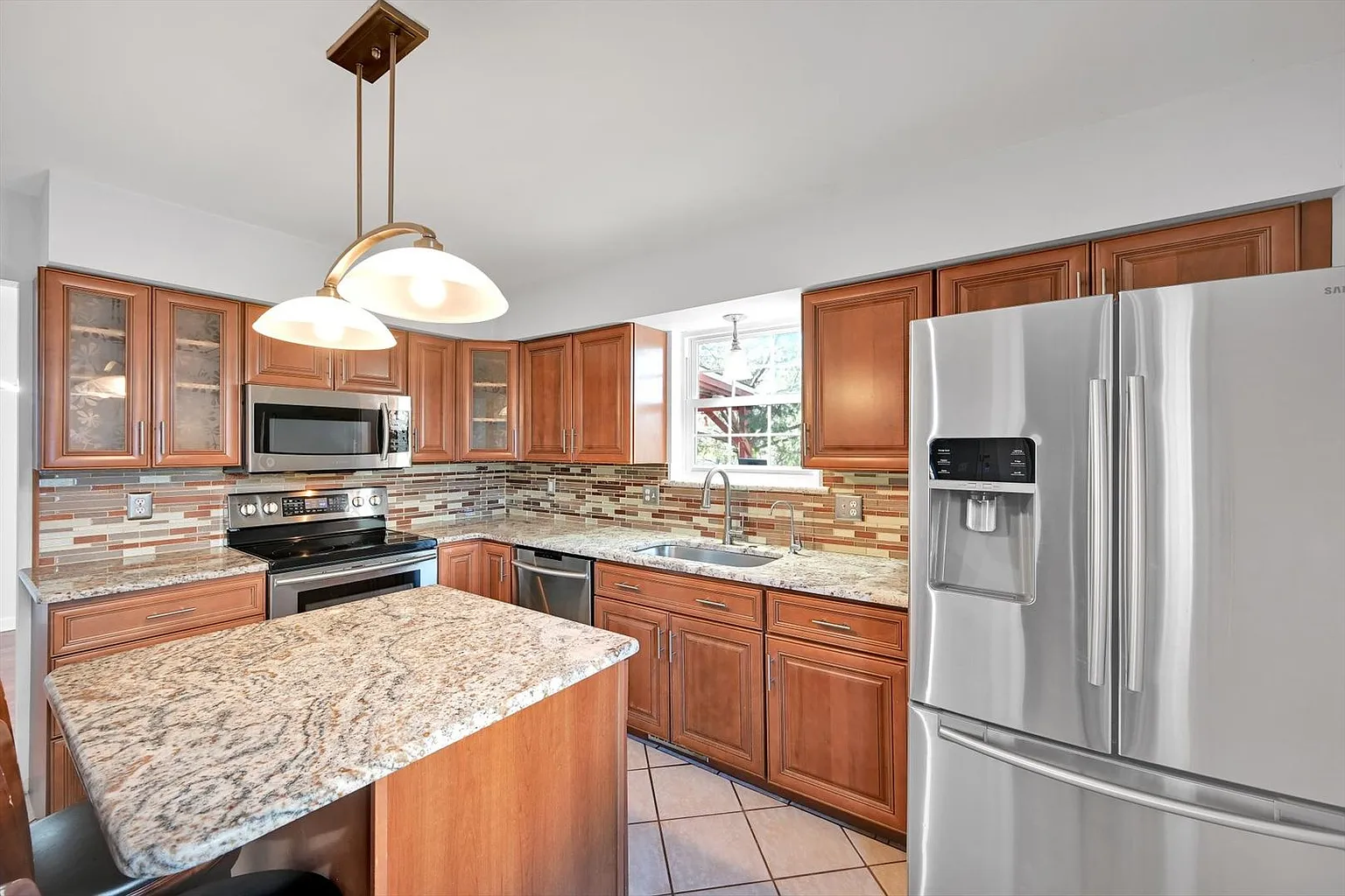 412 Larkspur Loop photo 1