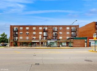 6333 N Milwaukee Ave #2E, Chicago, IL 60646