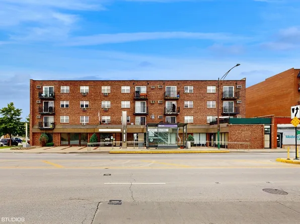 6333 N Milwaukee Ave #2E, Chicago, IL 60646