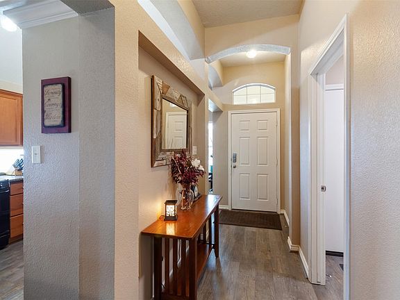 3rd image of 3907 Bridgeberry Ct
