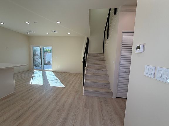 3rd image of 9947 Columbus Ave