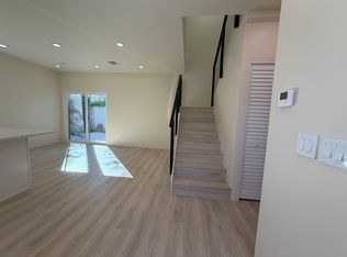 9947 Columbus Ave, Mission Hills, CA 91345