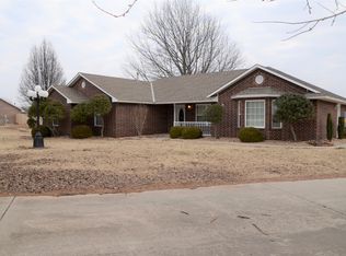 15 Cardinal Ln, Shawnee, OK 74804