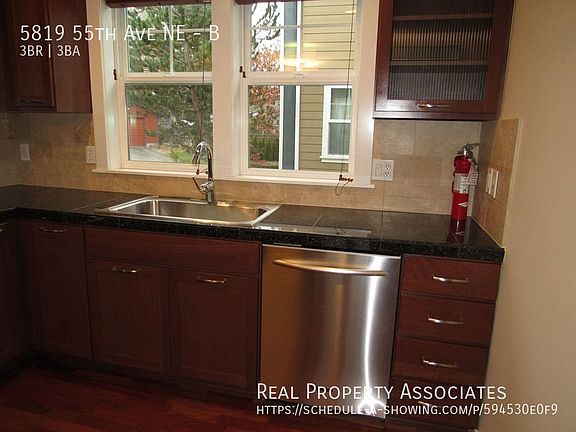 4th image of 5819 55th Ave NE #B