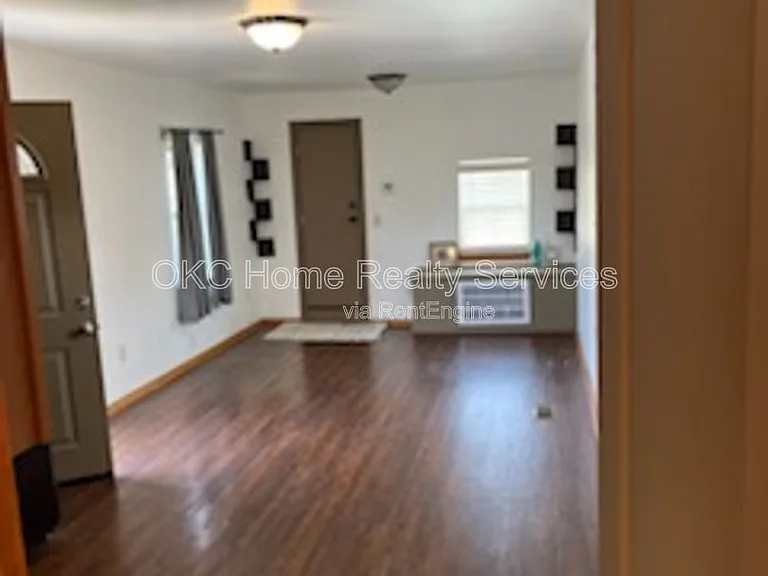 1304 NW 10th St #B — Photo 7