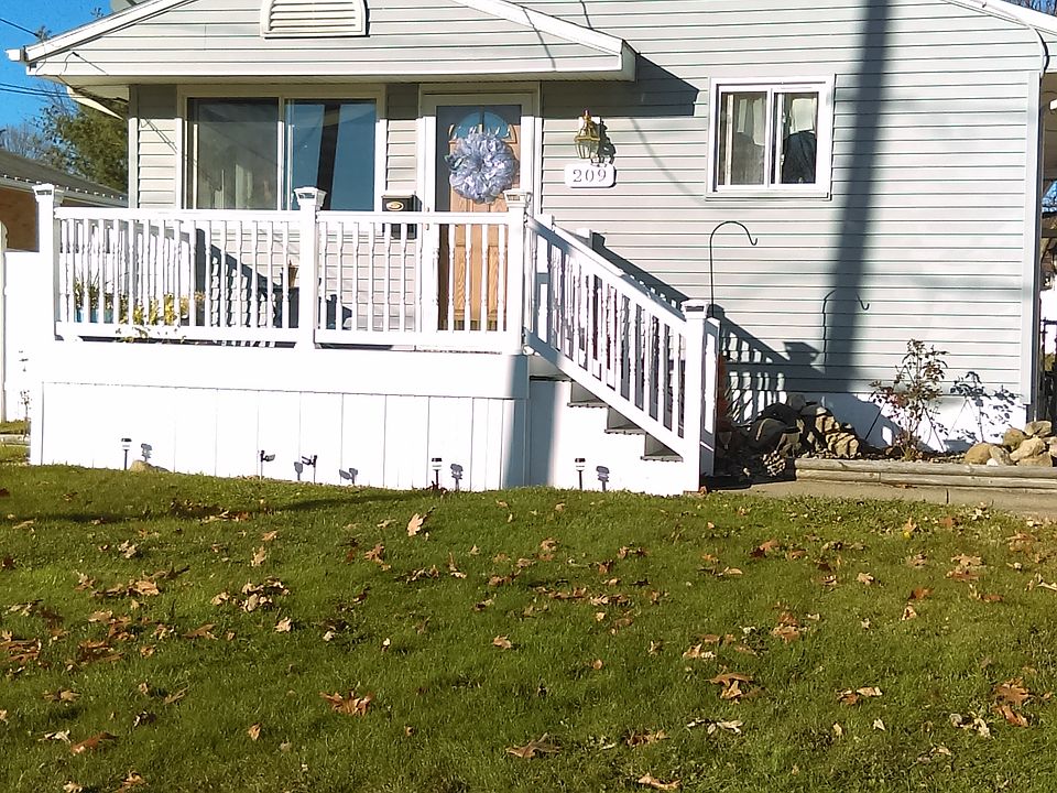 1st image of 209 Yonker St