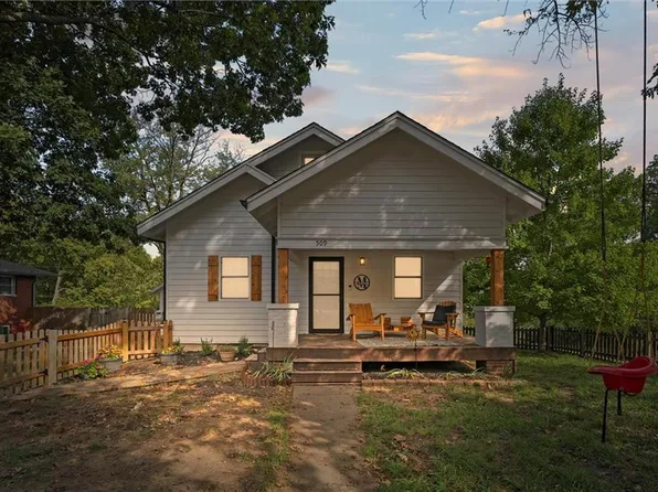 509 N Ridge Ave, Liberty, MO 64068