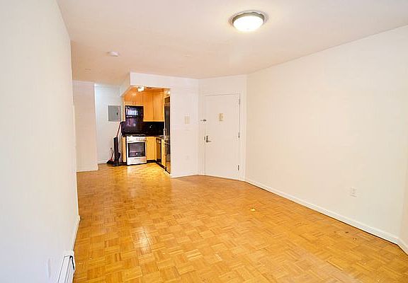 4th image of 714 Sackett St APT 1F