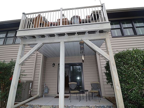 5th image of 77 Chestnut St #305